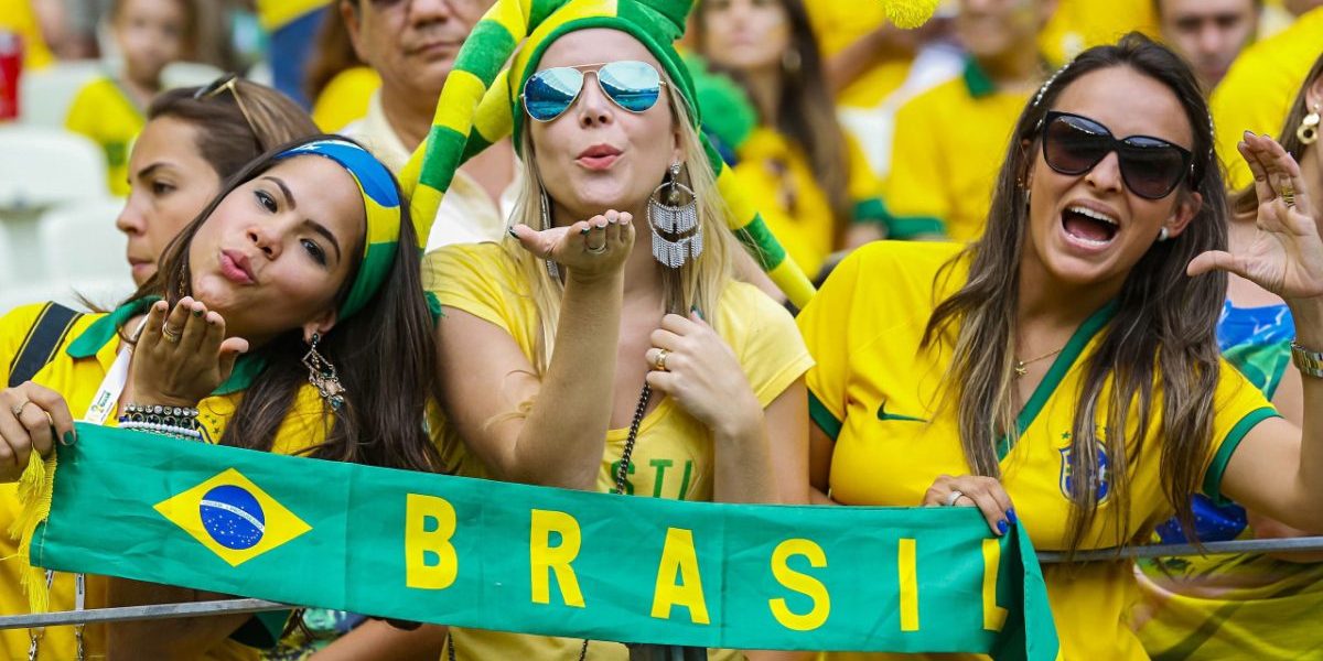 Brasilianske supportere. Photo: wallpaperflare.com
